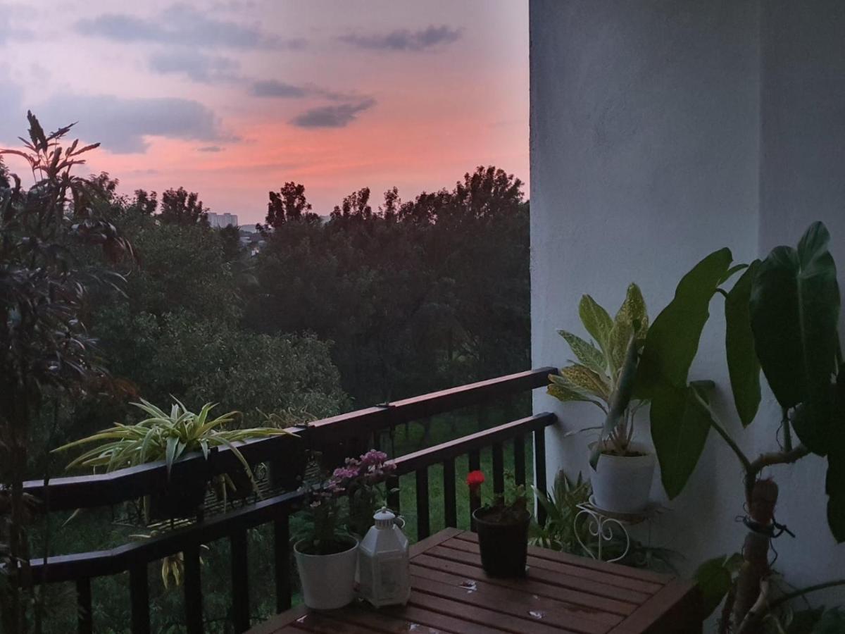 Serene Home Stay บังกาลอร์ ภายนอก รูปภาพ