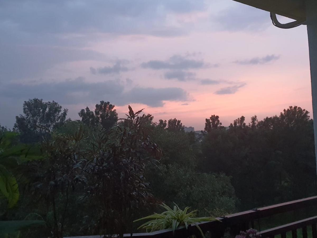 Serene Home Stay บังกาลอร์ ภายนอก รูปภาพ